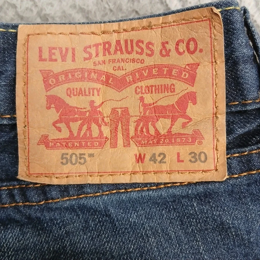 Levi's‎ 505 Jeans Men's 42x30 Blue Denim Straight Leg Classic Fit